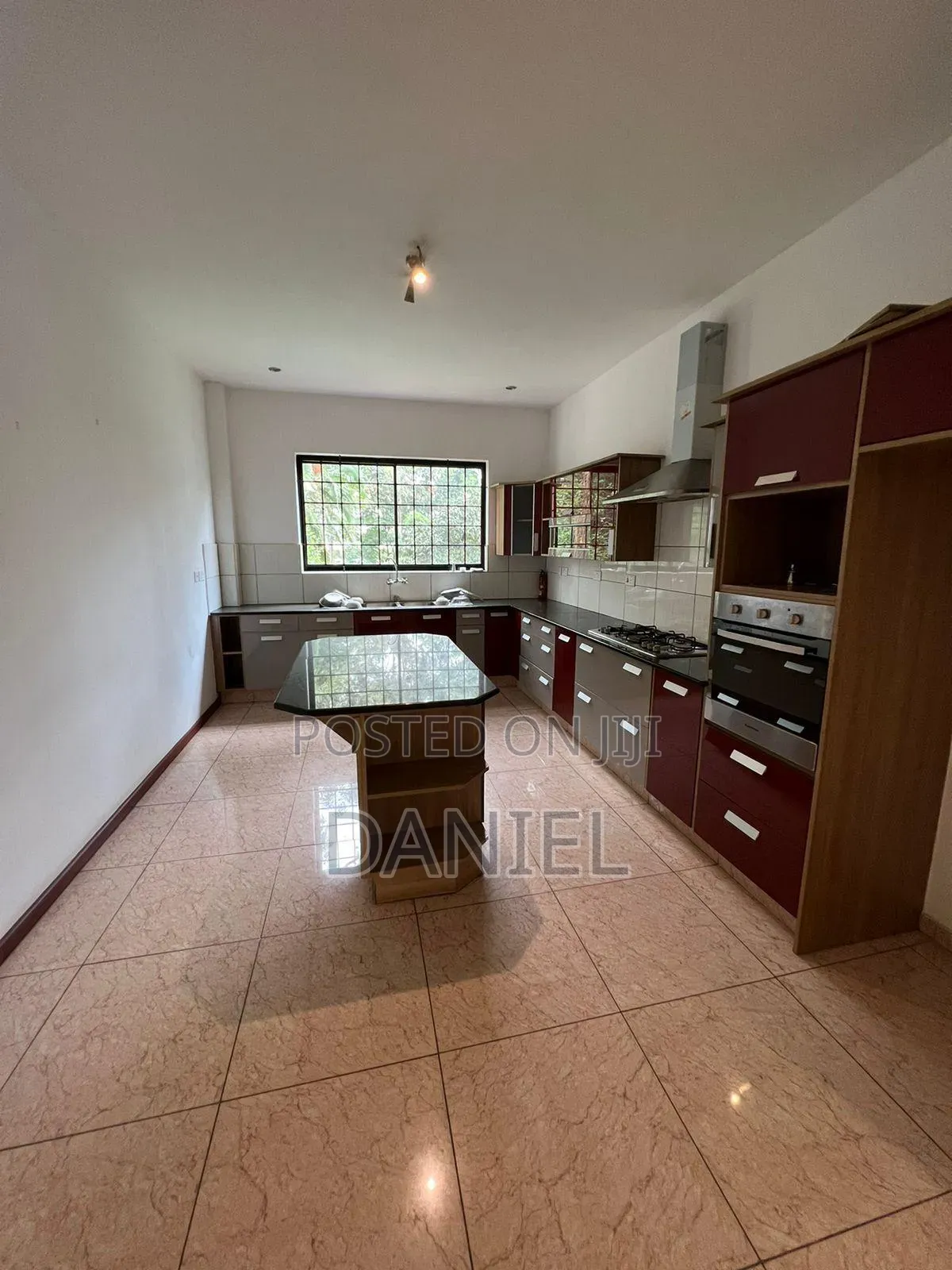 3bdrm Apartment in Riverside Drive for sale