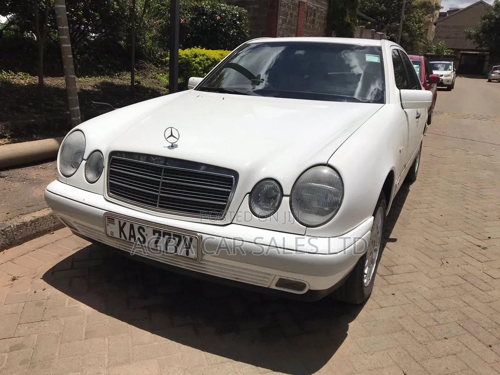 Mercedes-Benz E200 1998 White