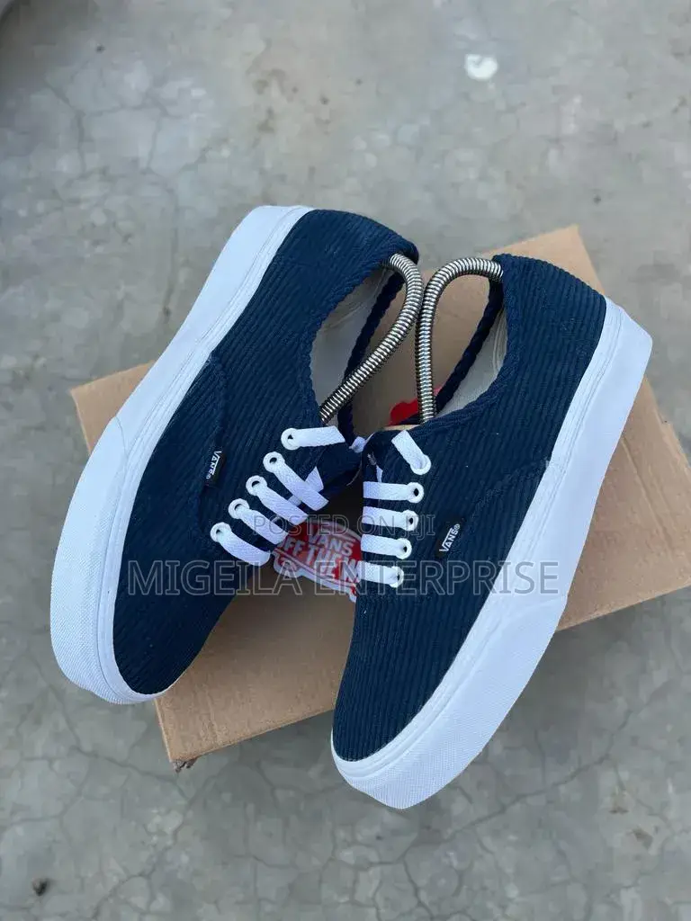 Double Sole Van