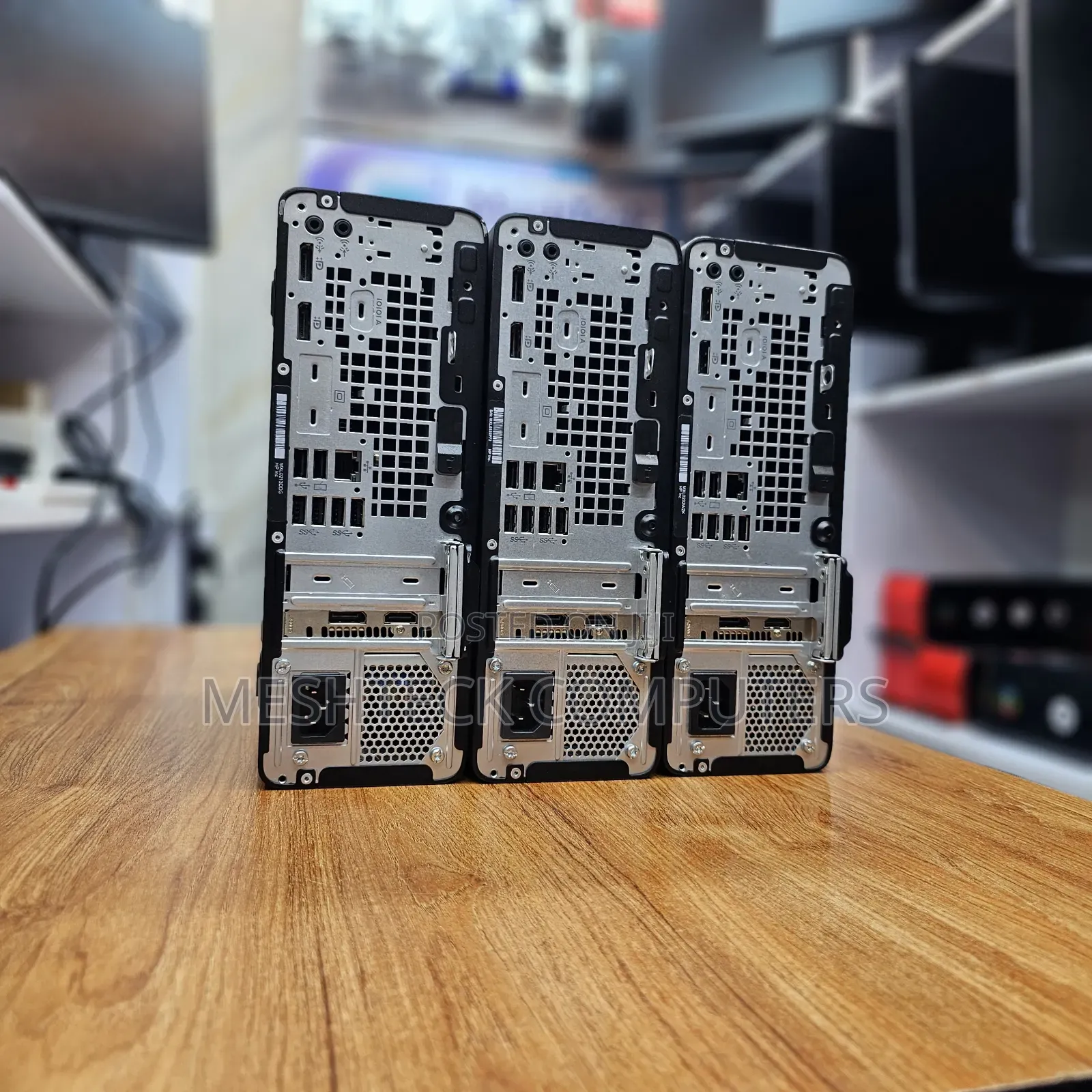 Desktop Computer HP EliteDesk 705 8GB AMD Ryzen 5 SSD 256GB