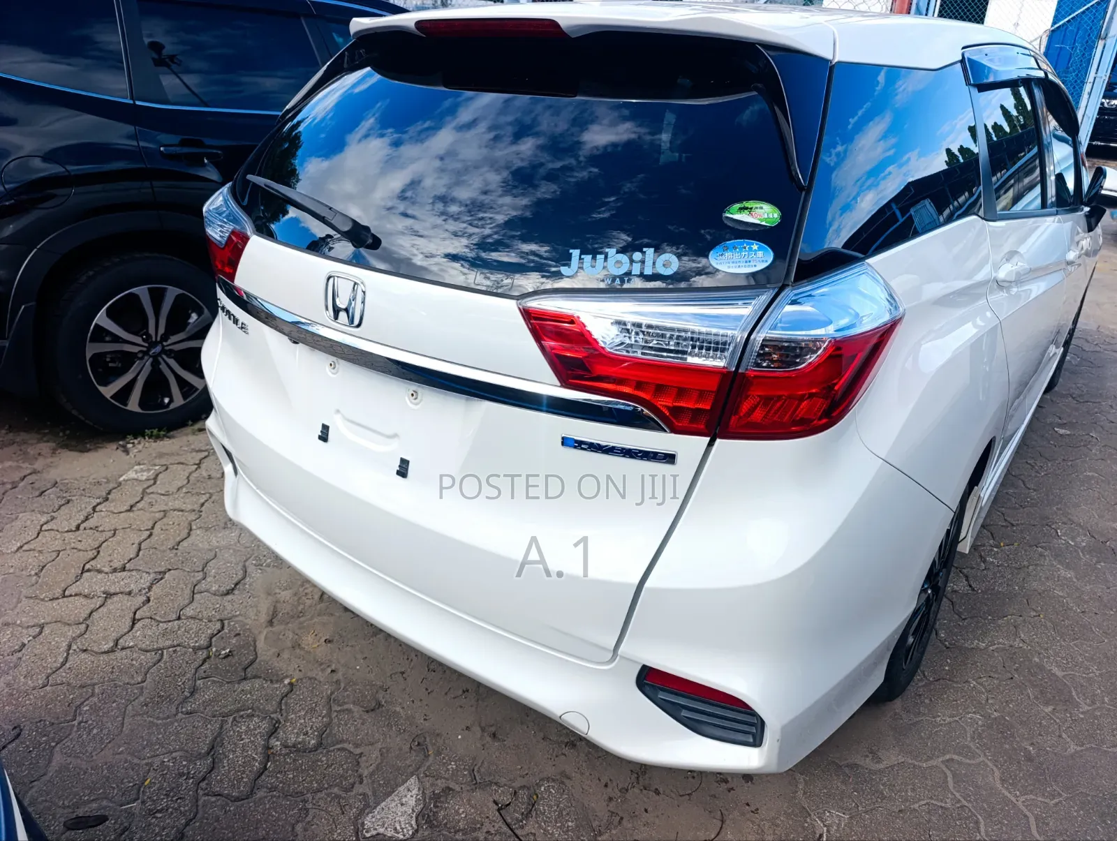 Honda Fit Shuttle 1.5 Hybrid 2WD 2019 Off white