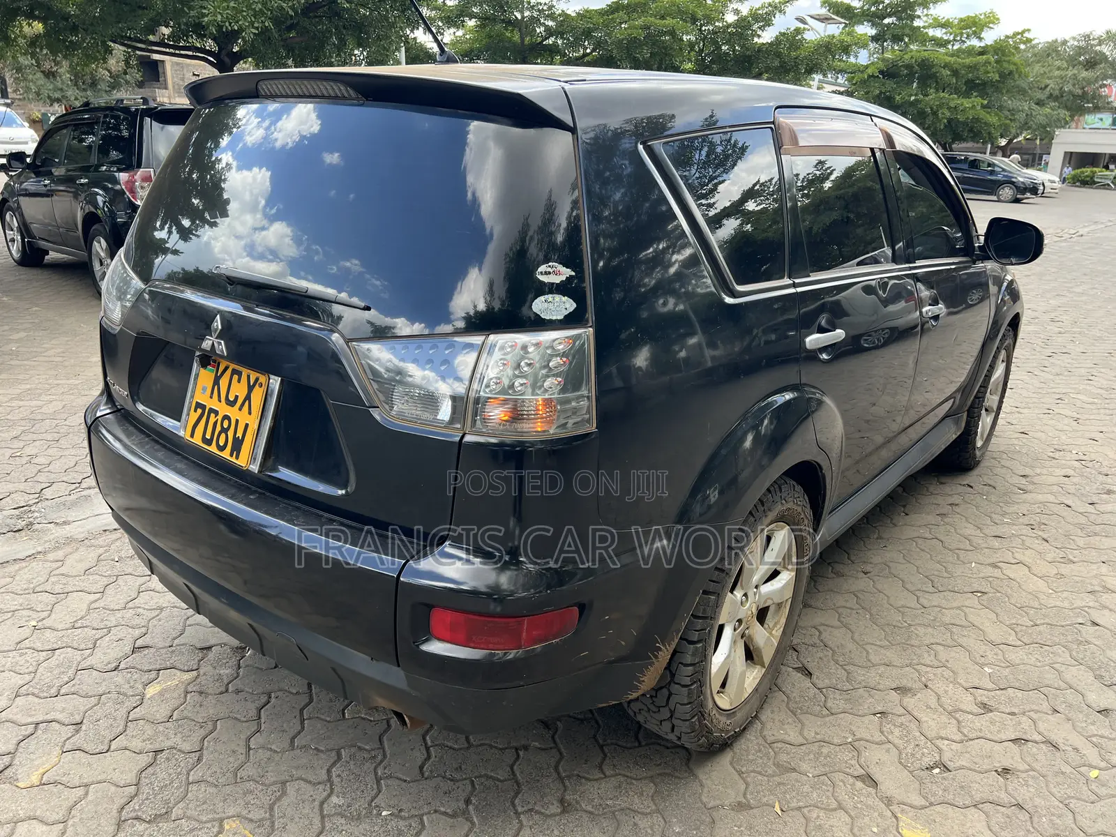 Mitsubishi Outlander 2012 Black