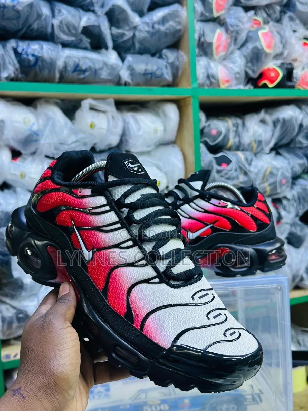 Nike Air Max Plus (Tn) Sneakers – Bold Tuned Air Street Classic