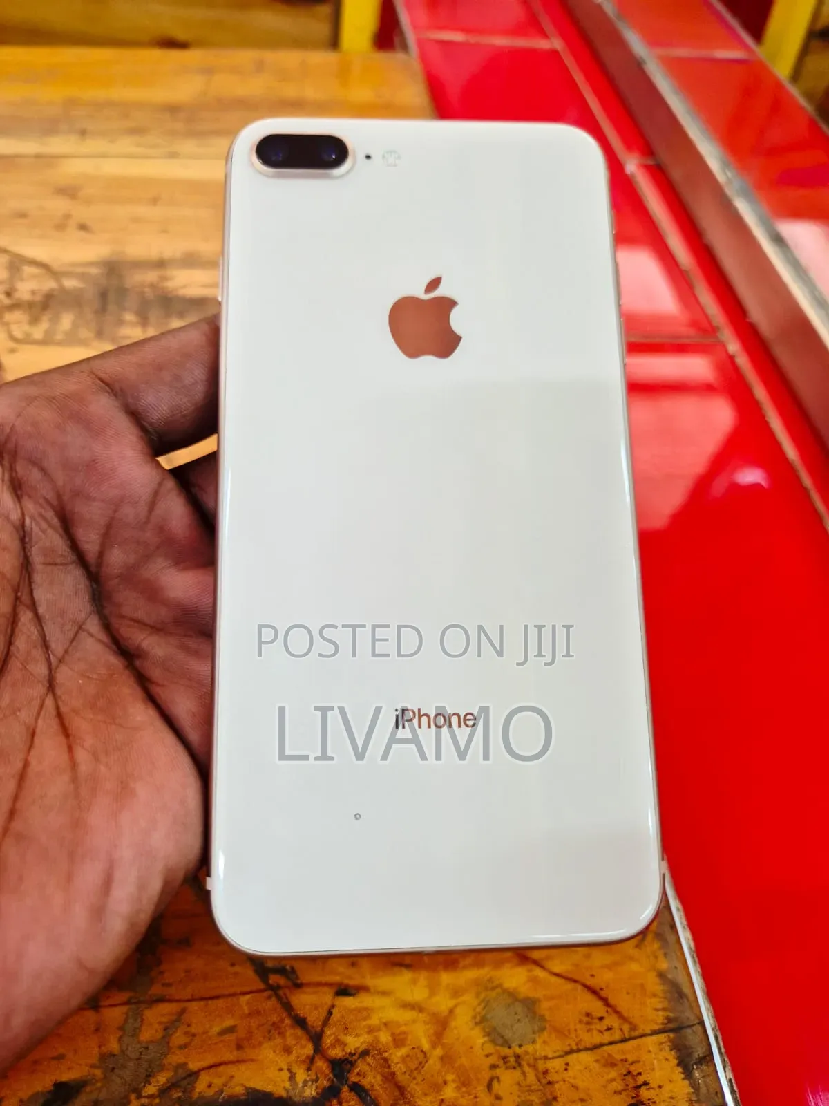 Apple iPhone 8 Plus 64 GB Gold