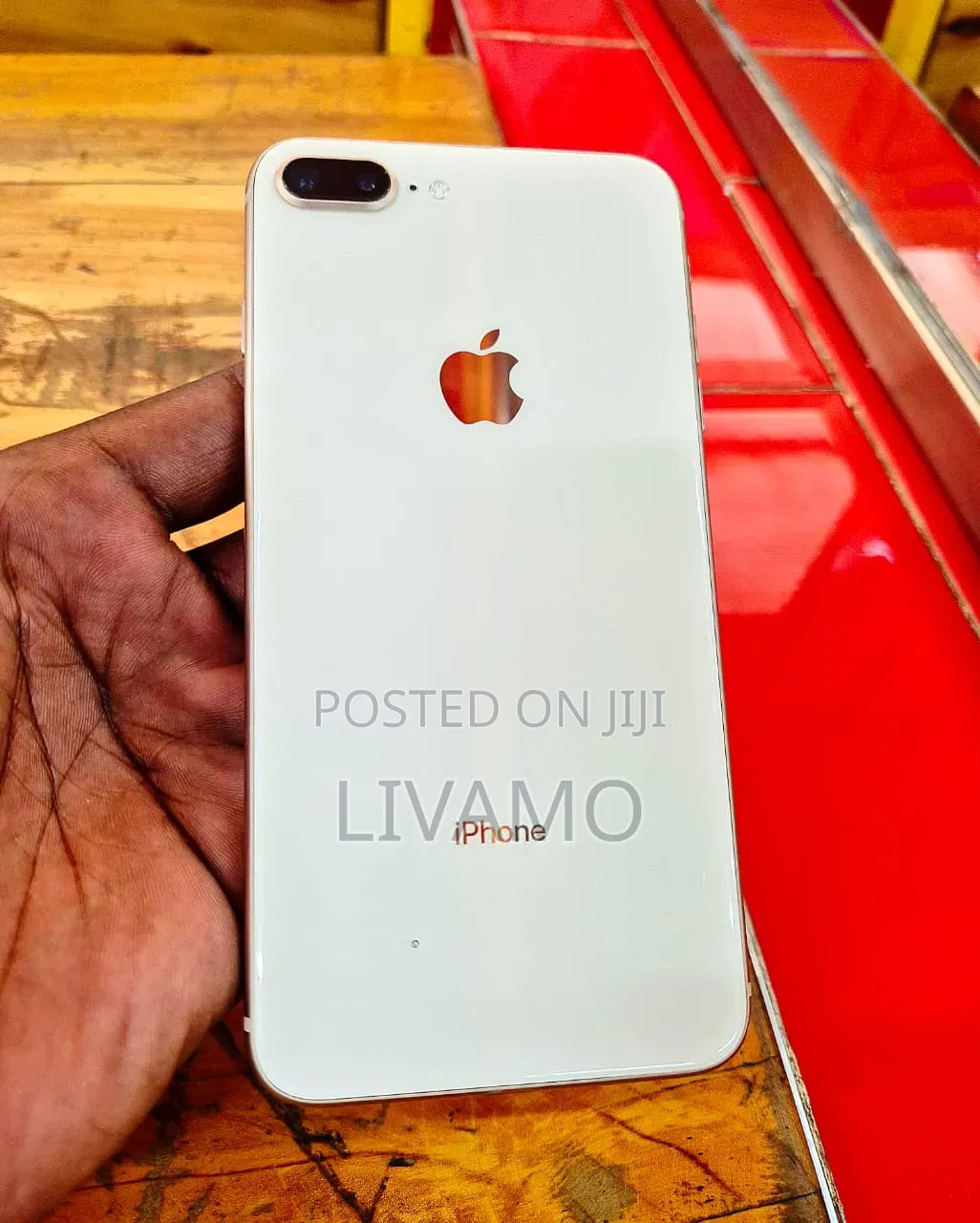 Apple iPhone 8 Plus 64 GB Gold
