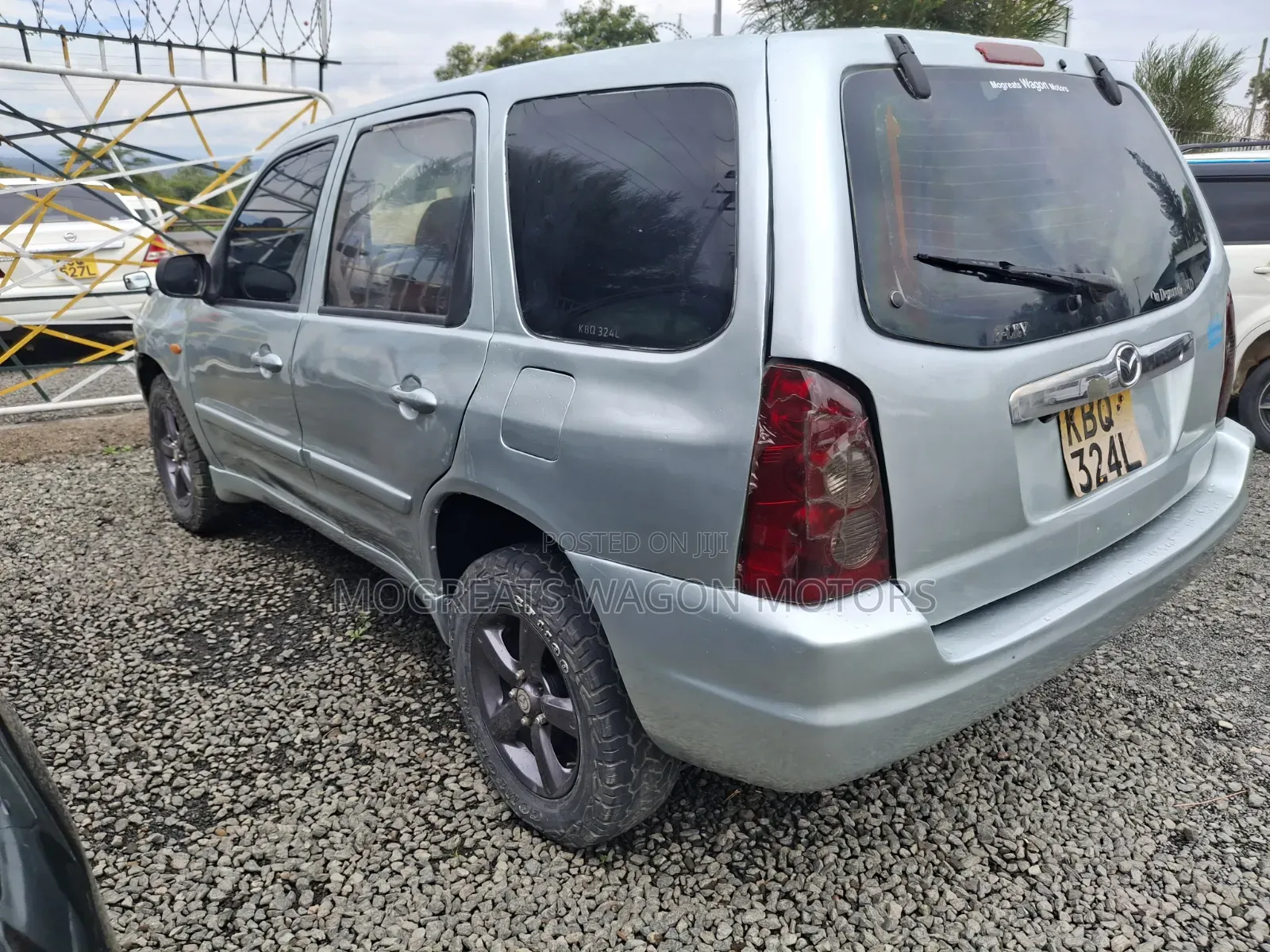 Mazda Tribute 2004 Silver