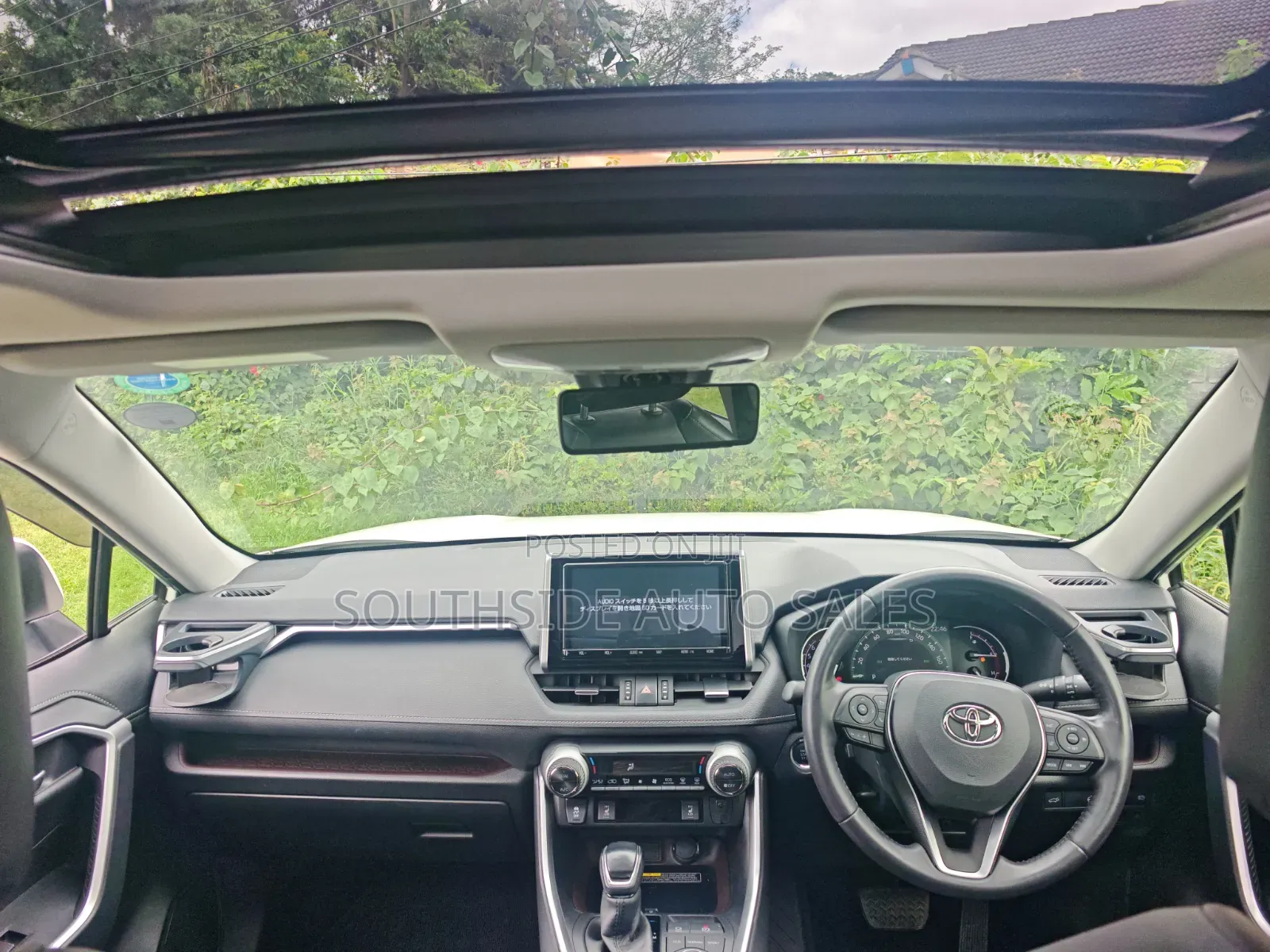Toyota RAV4 XLE Premium AWD 2019 Pearl