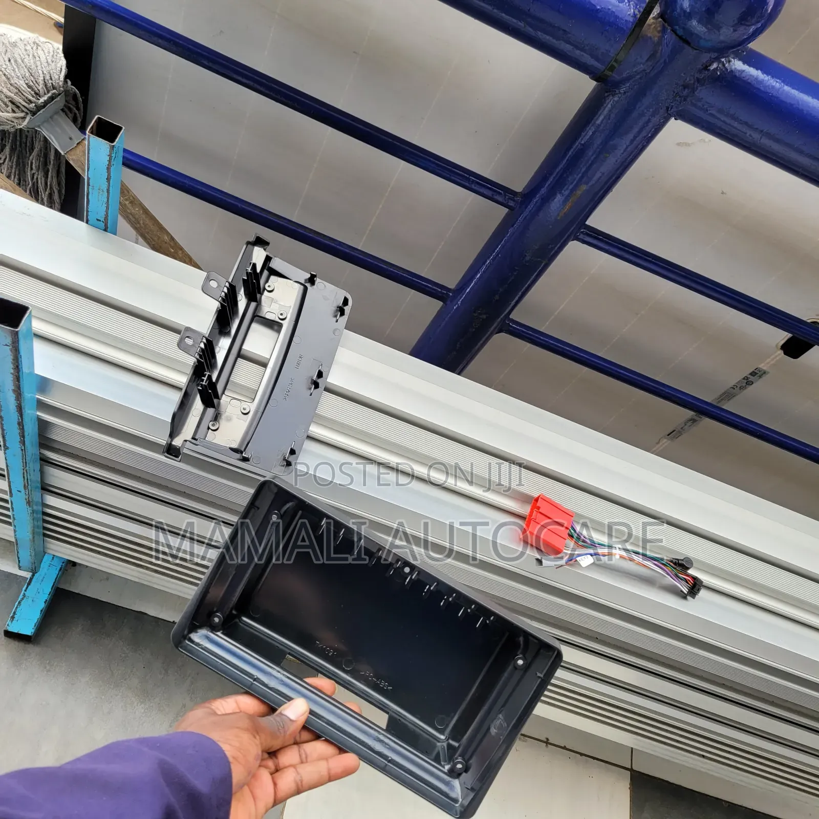 9" Console Frame for Mazda 2 / Demio With Canbus Wiring