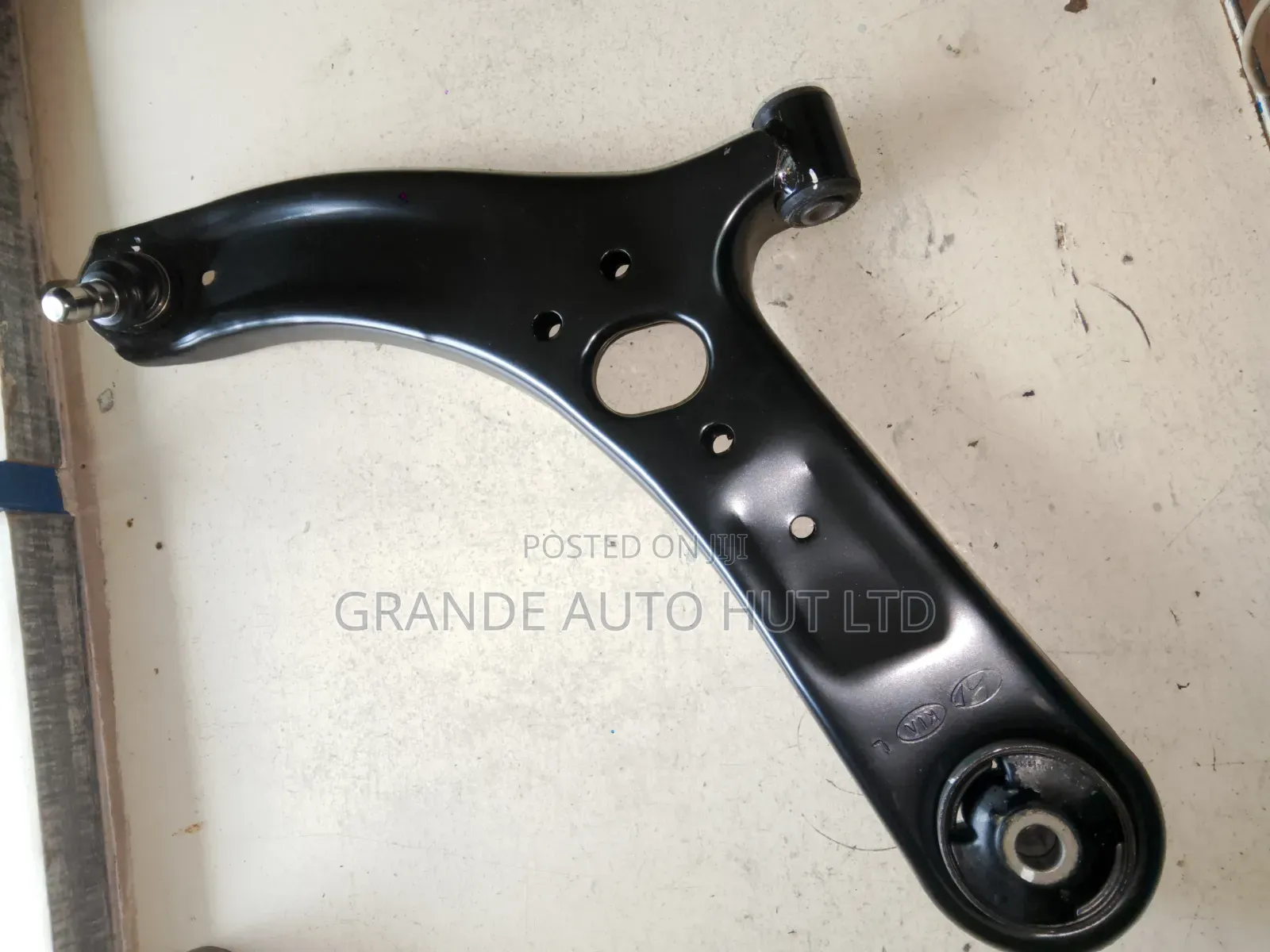 Front Left Lower Arm Kia Rio 2012 (Genuine)