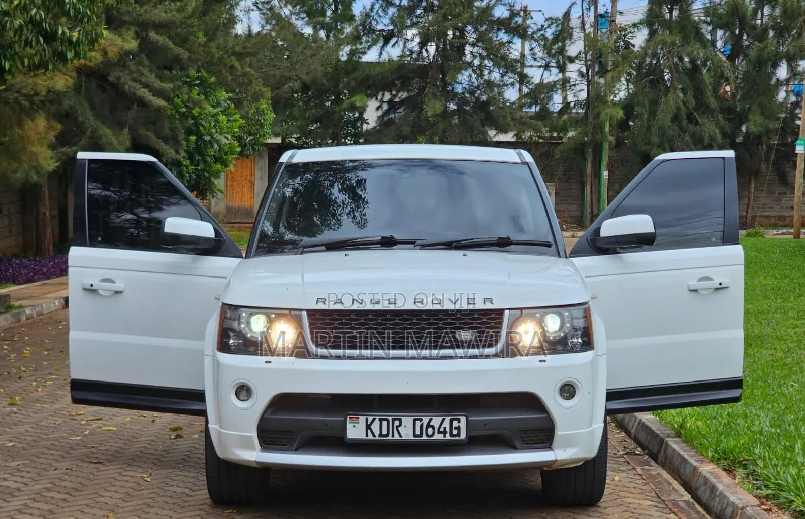 Land Rover Range Rover Sport 2012 White