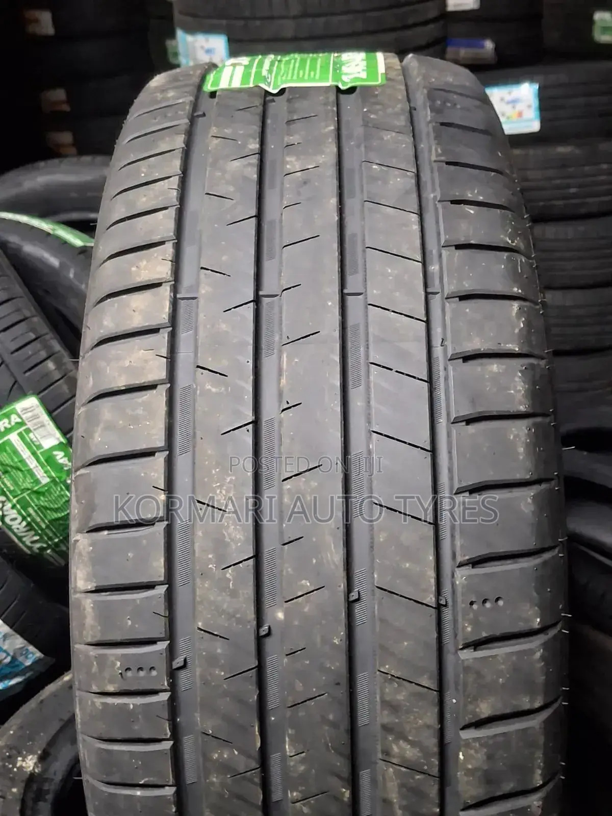 245/40r19 Dovroad Tire