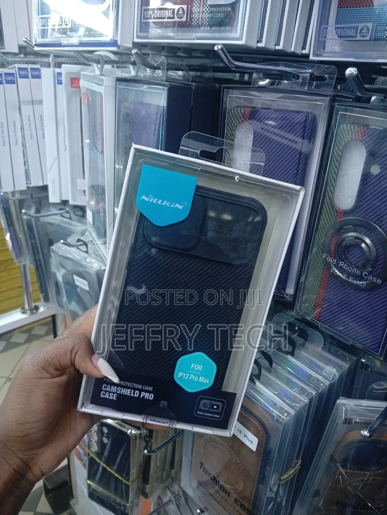 iPhone 12 Pro Max Secure, Anti-Fingerprint Grip Cover