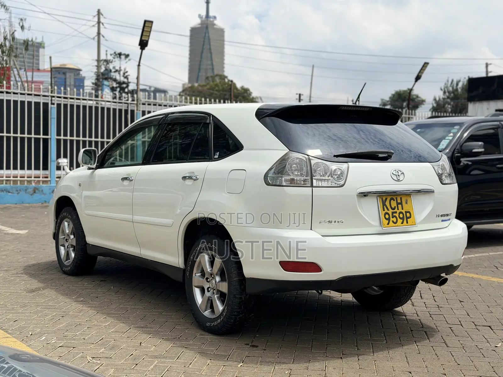 Toyota Harrier 2009 White