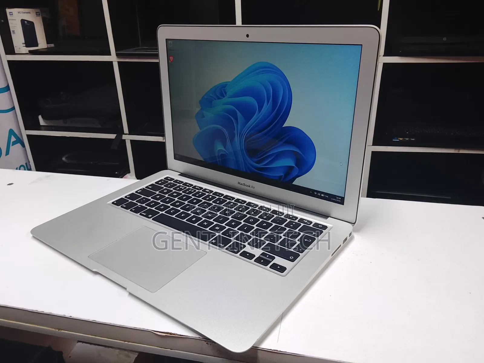 Laptop Apple MacBook Air 2017 8GB Intel Core i5 SSD 128GB