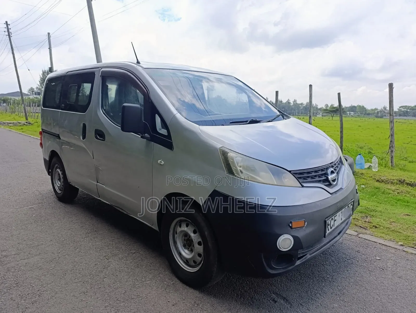 Nissan NV200 2010 Silver
