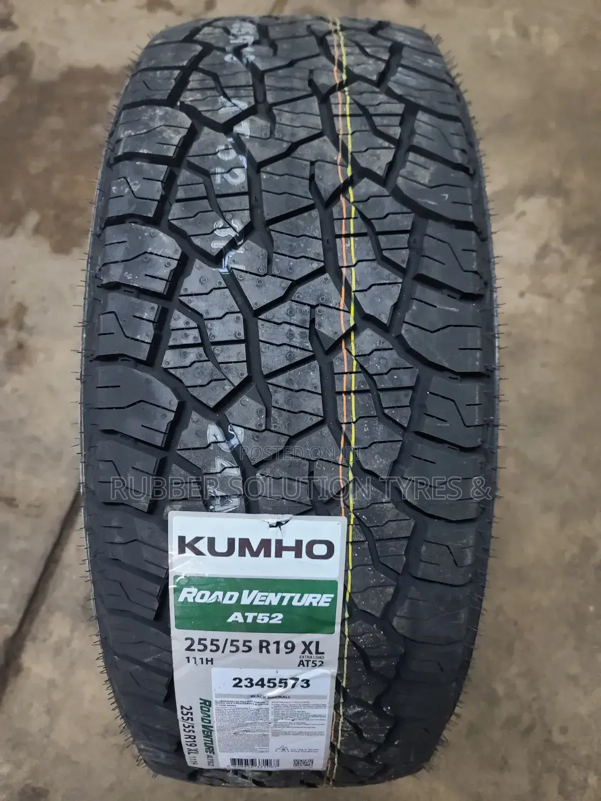 255/55r19 Kumho Tyres 111h X/L Road Venture a/T52