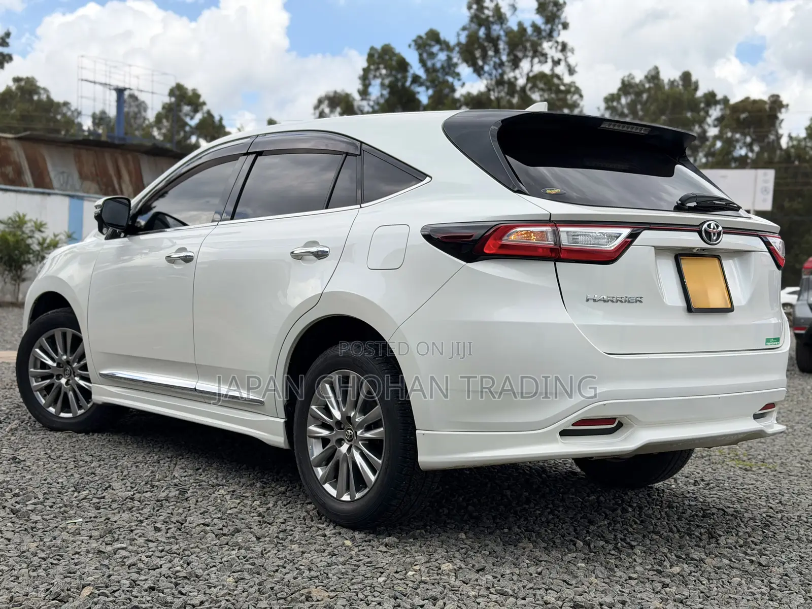 Toyota Harrier 2.0 2018 White