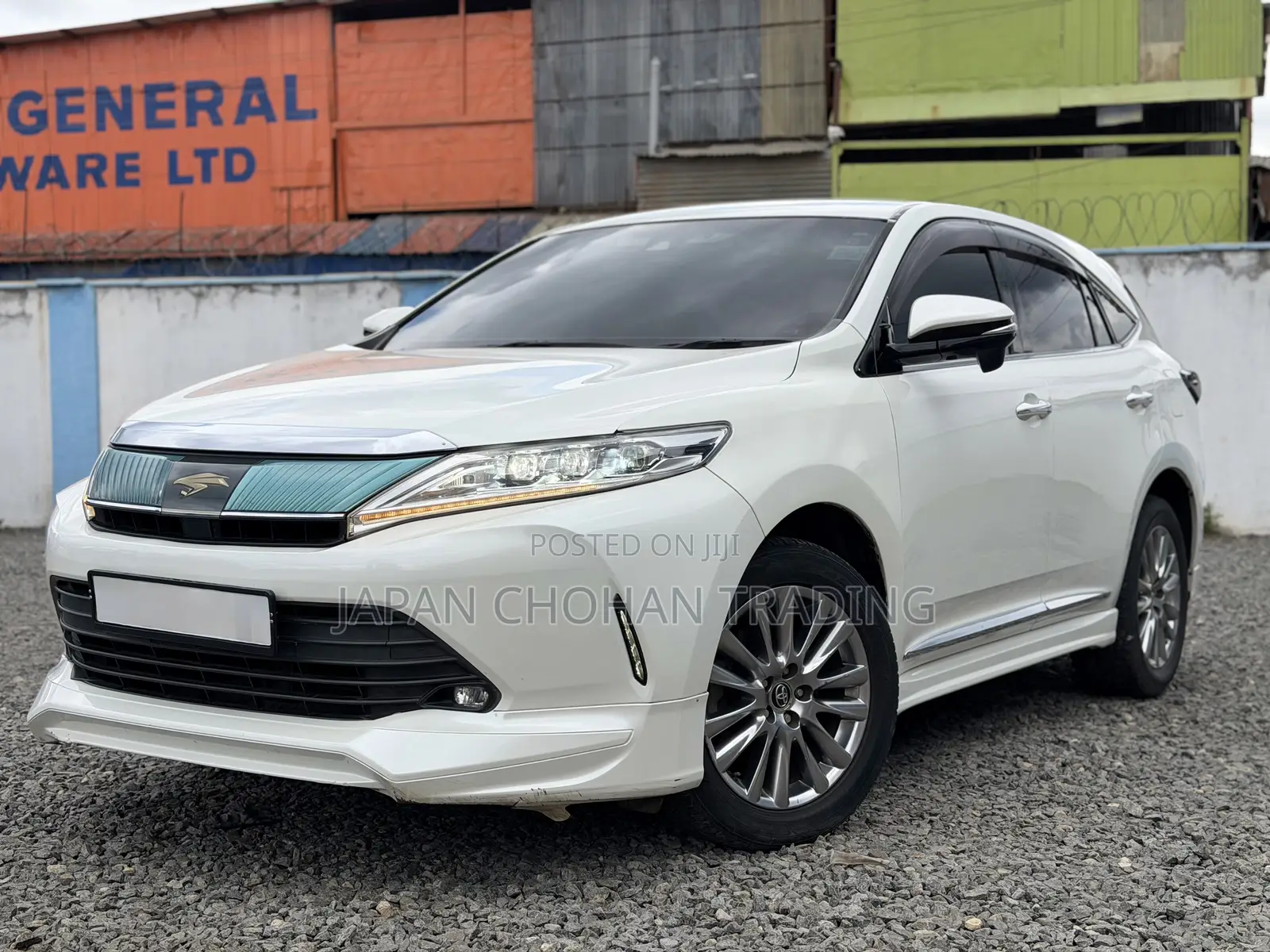 Toyota Harrier 2.0 2018 White