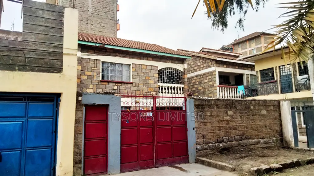 4bdrm House in Tena Estate, Umoja I for sale