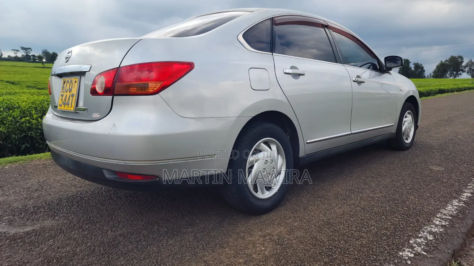 Nissan Bluebird 2011 Silver