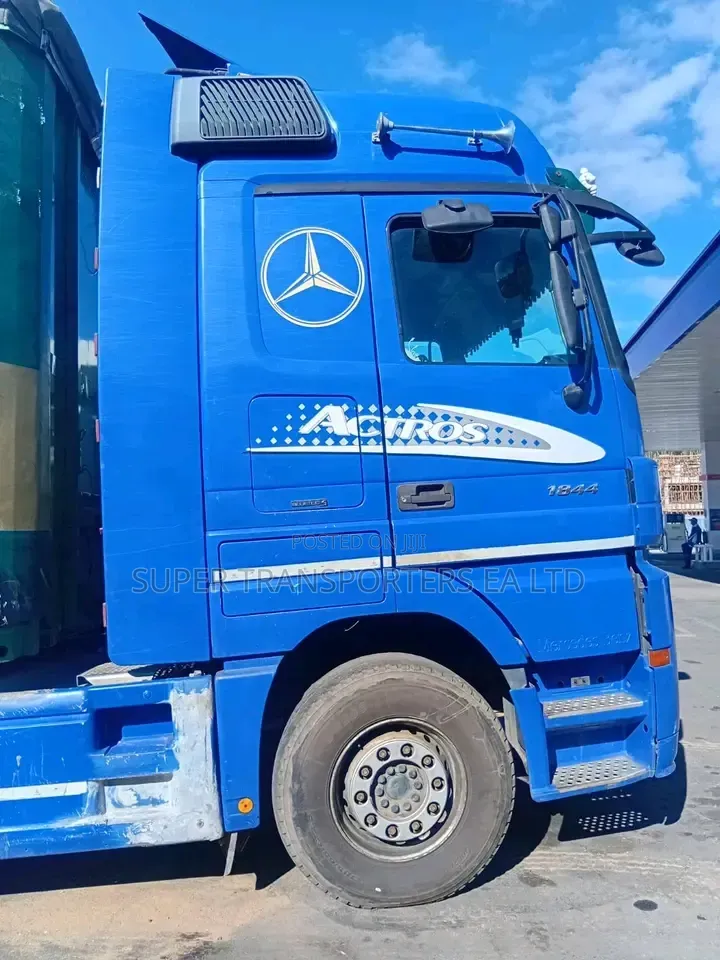 Nyeri to Nairobi Containerised.Open-body Trailers Transport Services.