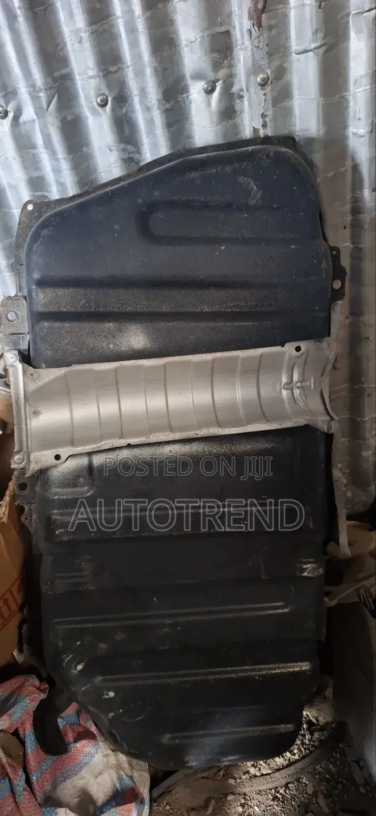 Toyota Noah Zr70 Fuel Tank