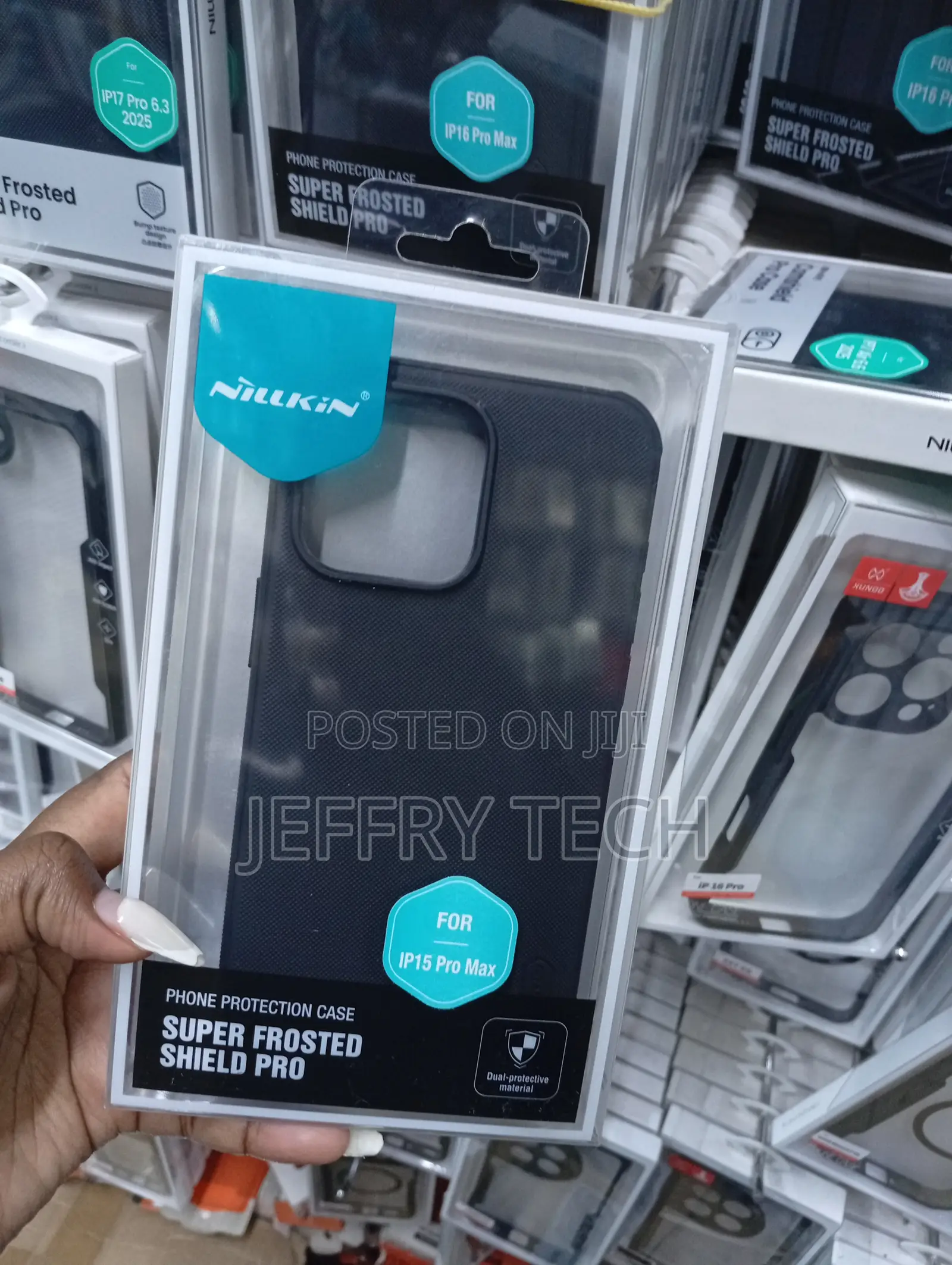 iPhone 15 Pro Max Anti-Seismic and Fall Resistance Cover