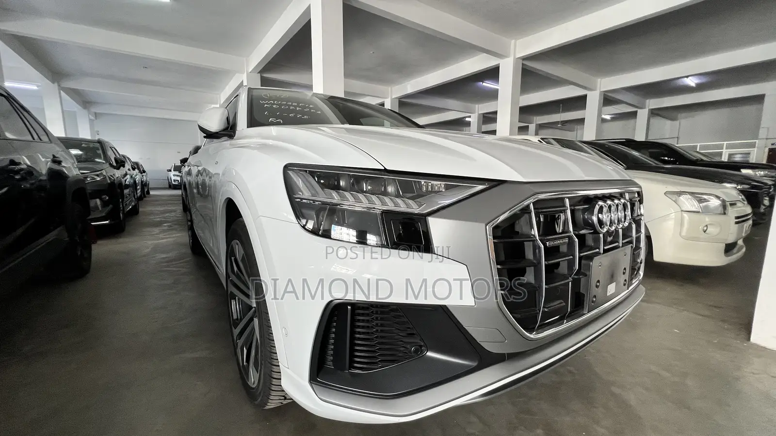 Audi Q8 55 Premium AWD quattro 2020 Pearl