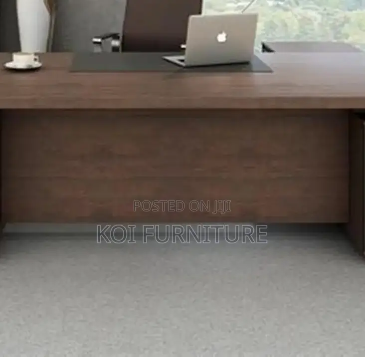 Office Desks; Bold 1.8 Meters Executive Modern Bosses Office Desks