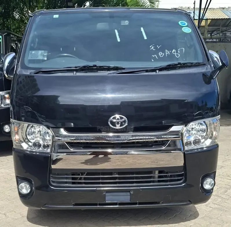 Toyota HiAce 2019 Blue