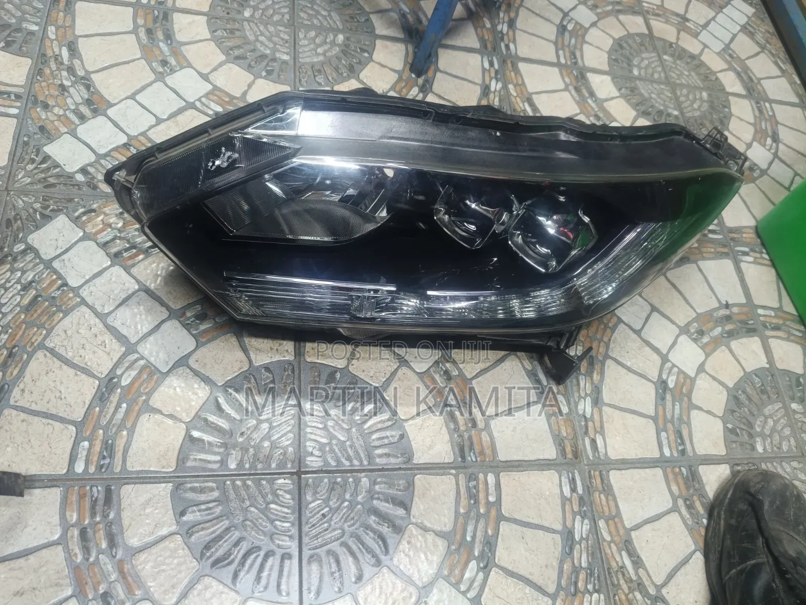 Headlight Honda Vezel 2015 in-Built Xenon