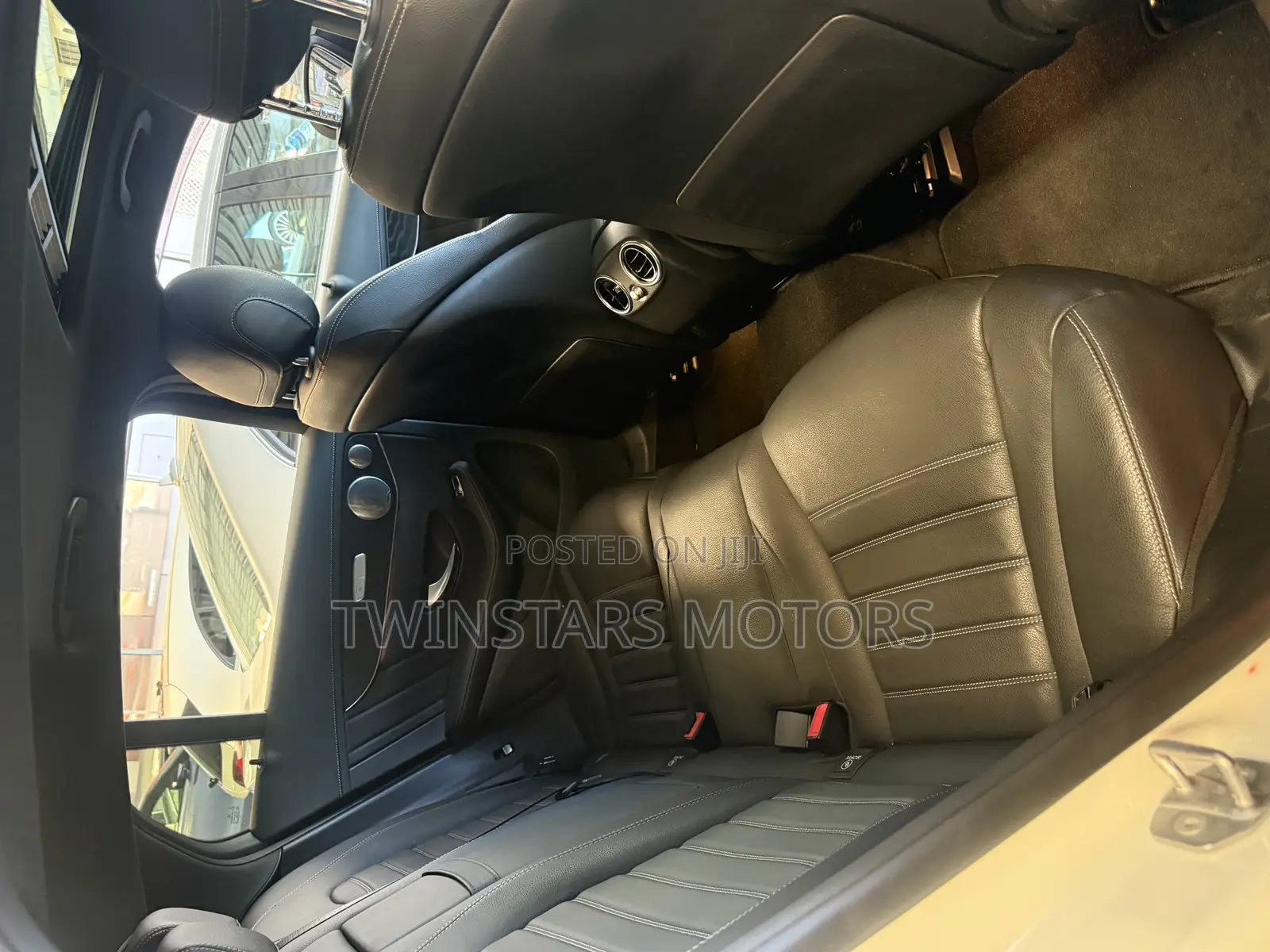 Mercedes-Benz GLC-Class 2019 White
