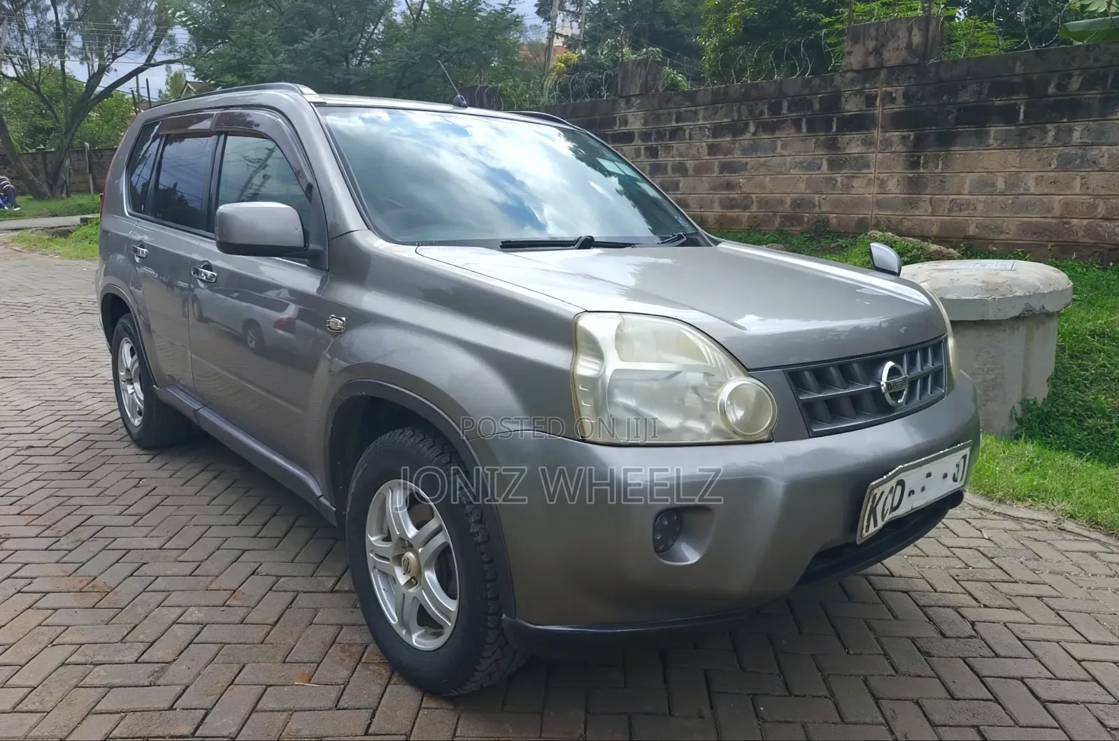 Nissan X-Trail 2.0 Automatic 2008 Gold