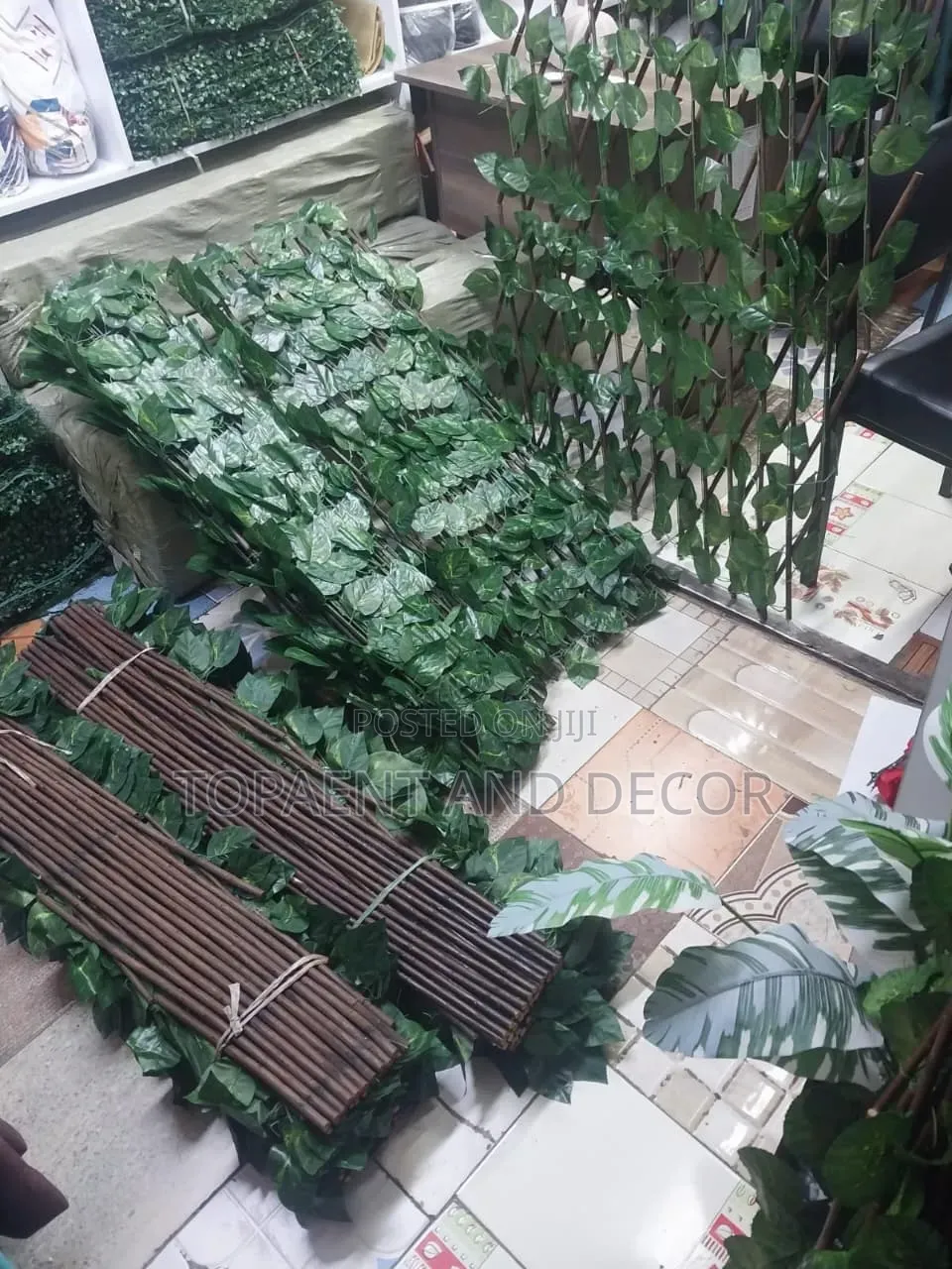 2m by 1m Extendable Balcony Fence