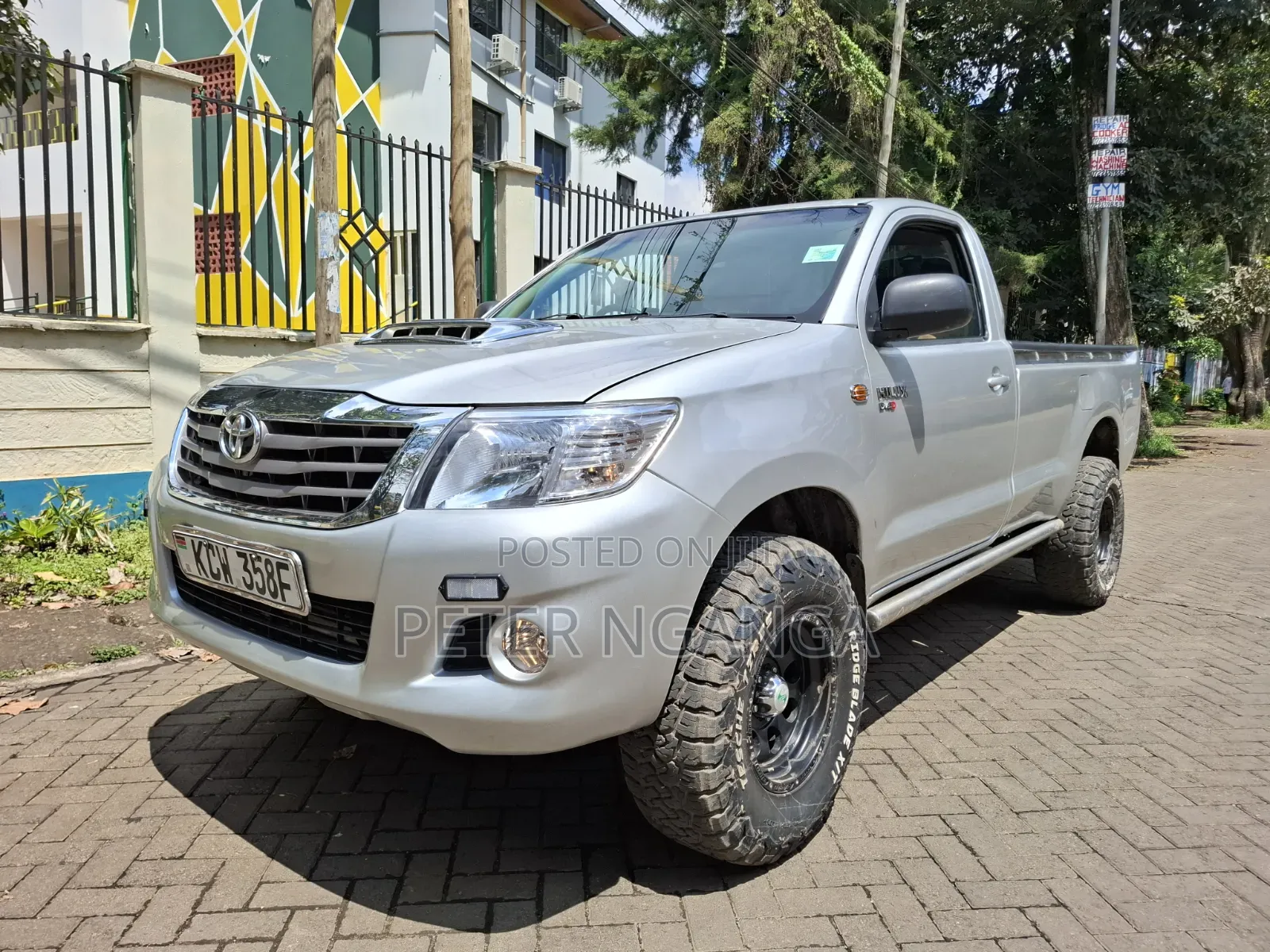 Toyota Hilux 2.5 D-4D SRX 2012 Silver