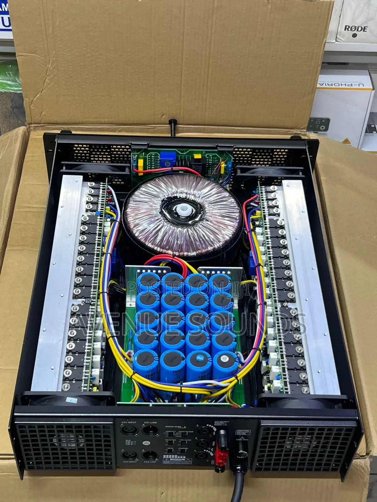 Crest Audio Ca18 Power Amplifier