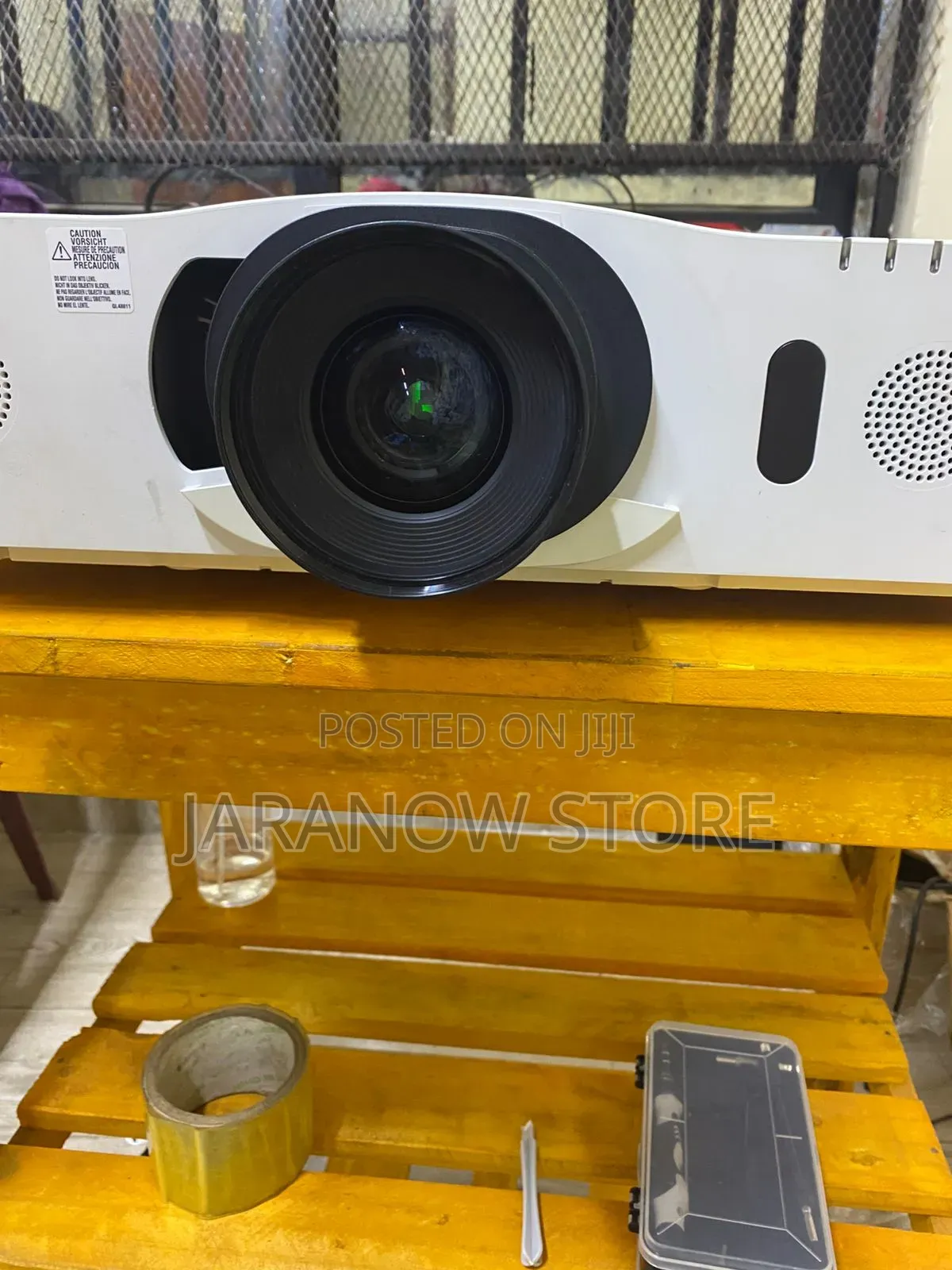 Hitachi Projector