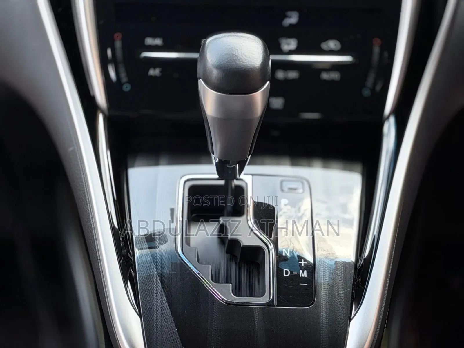 Toyota Harrier 2.0 2019 Black