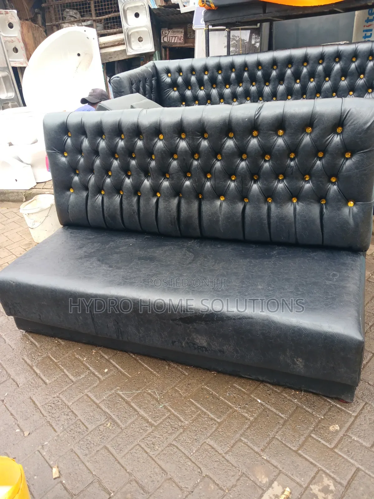 Tufted Booth Sofa