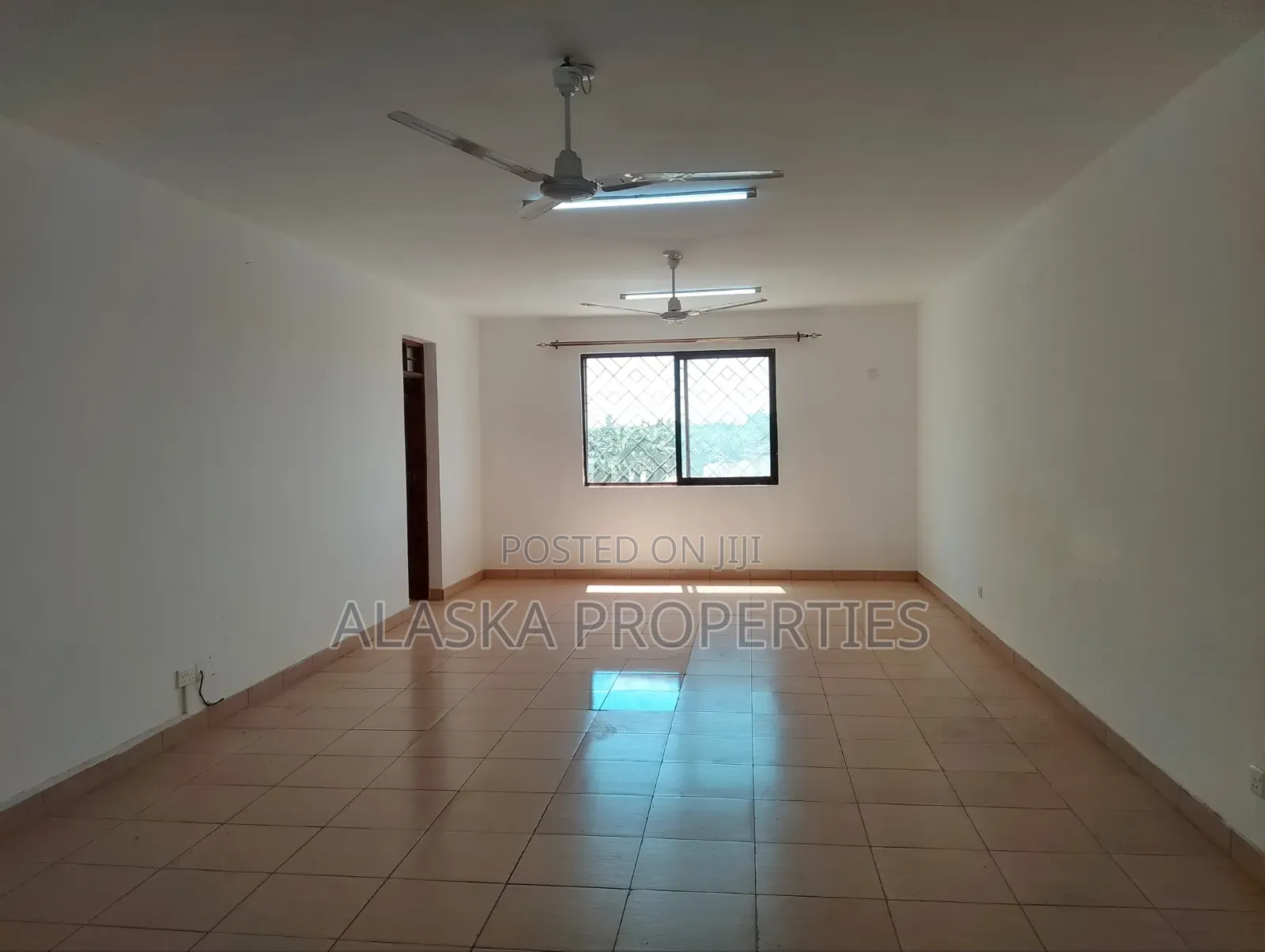 3bdrm Apartment in Nyali Estate for rent