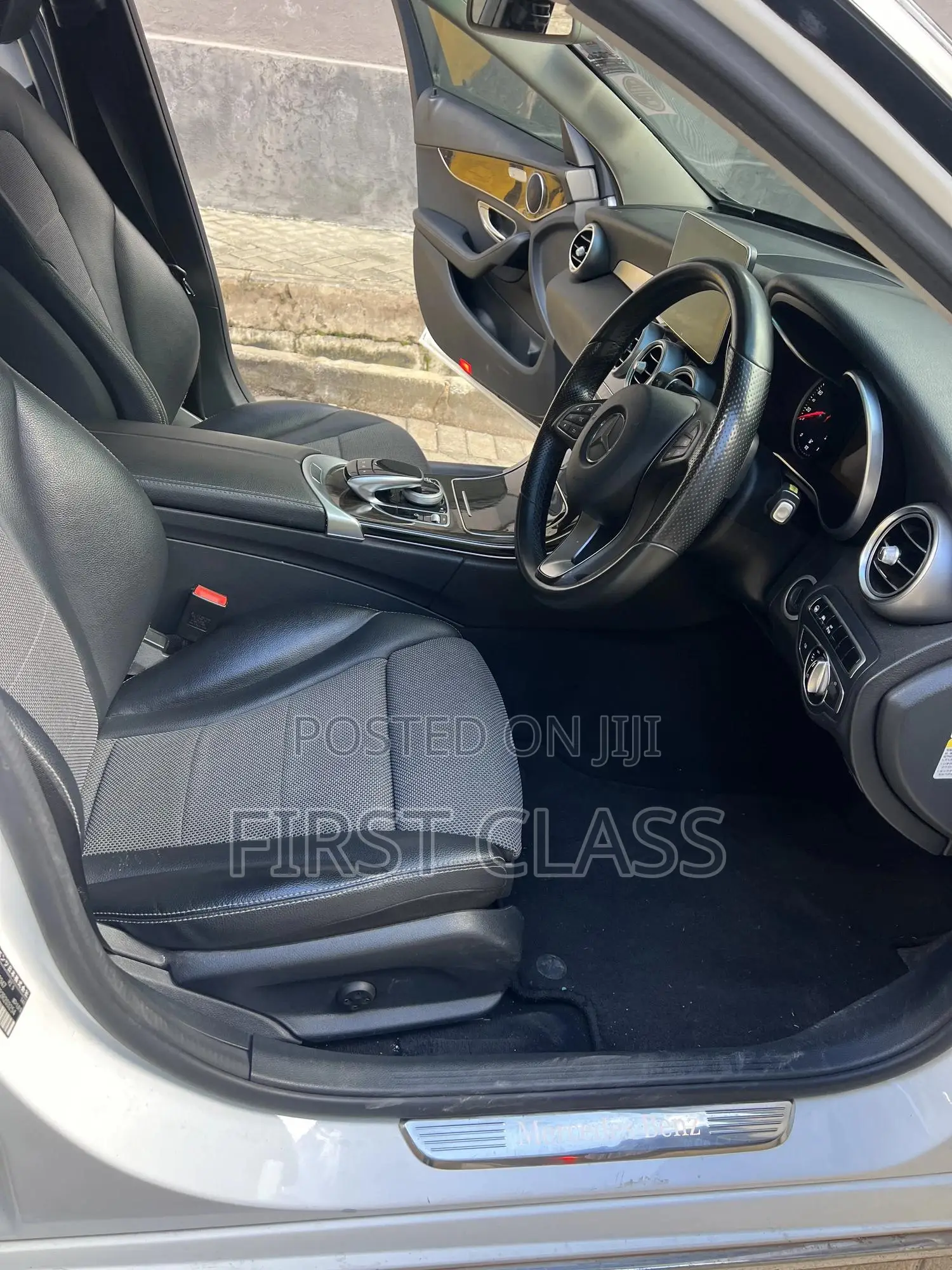 Mercedes-Benz C200 2016 White