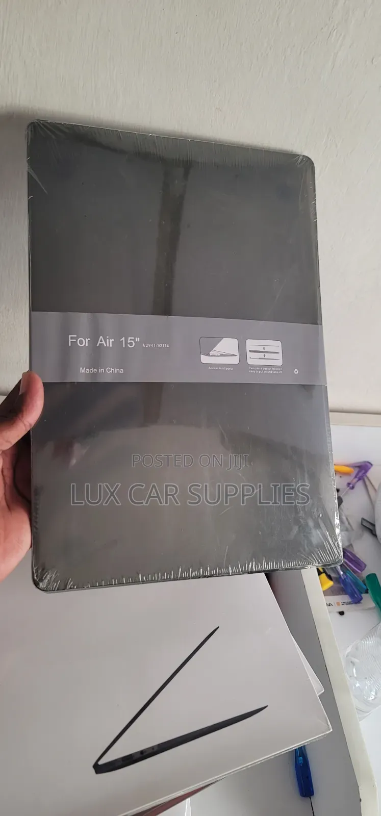 Hard Shell Case Cover for a 15-Inch Macbook Air A2141/1314
