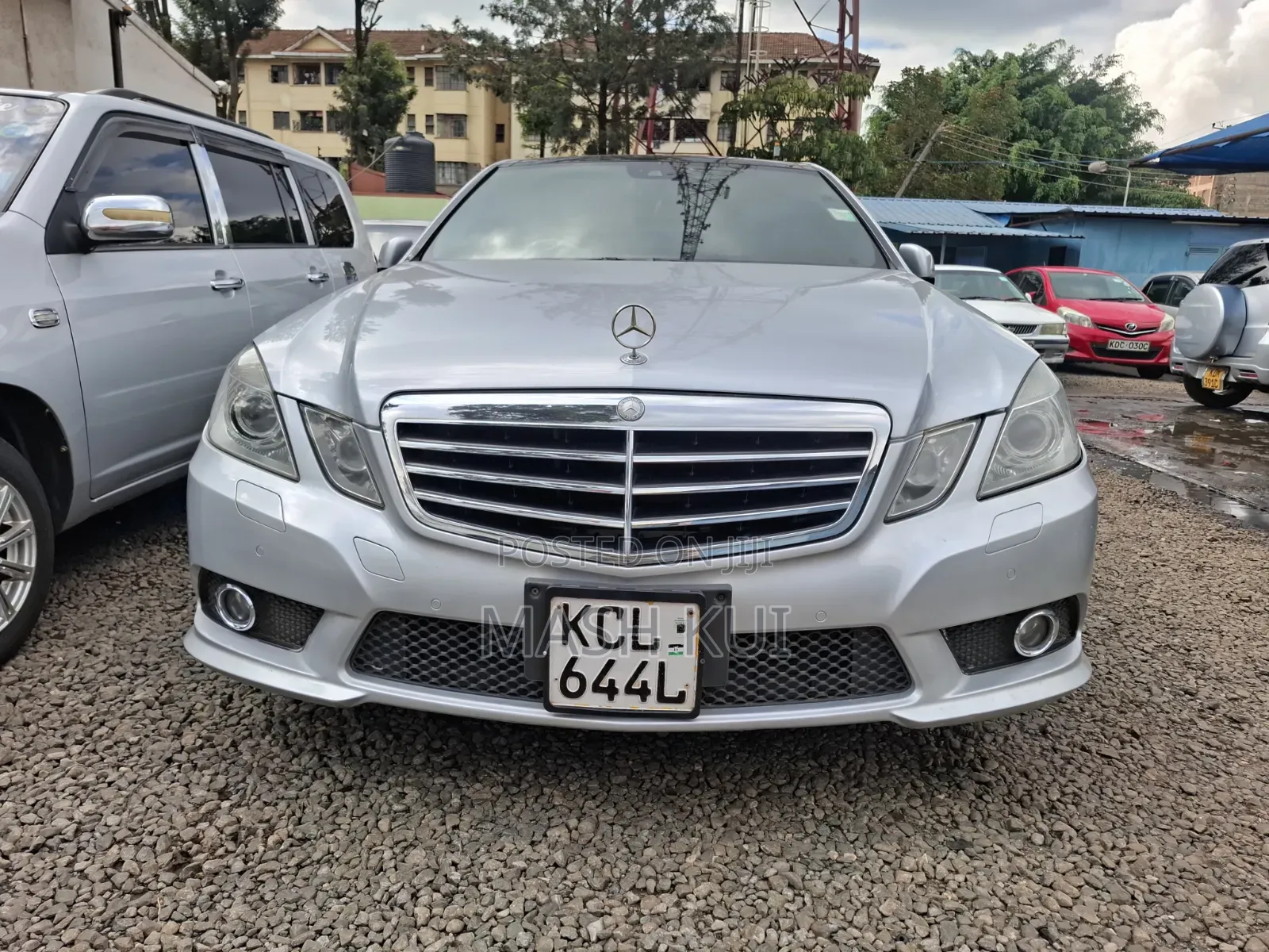 Mercedes-Benz E250 2011 Silver