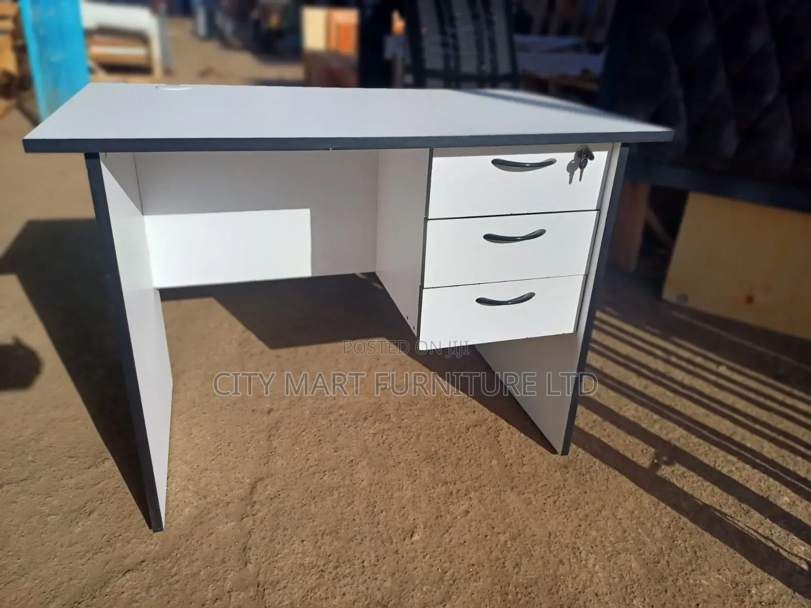 Breathtaking Modern Office Desk/Study Table Offers