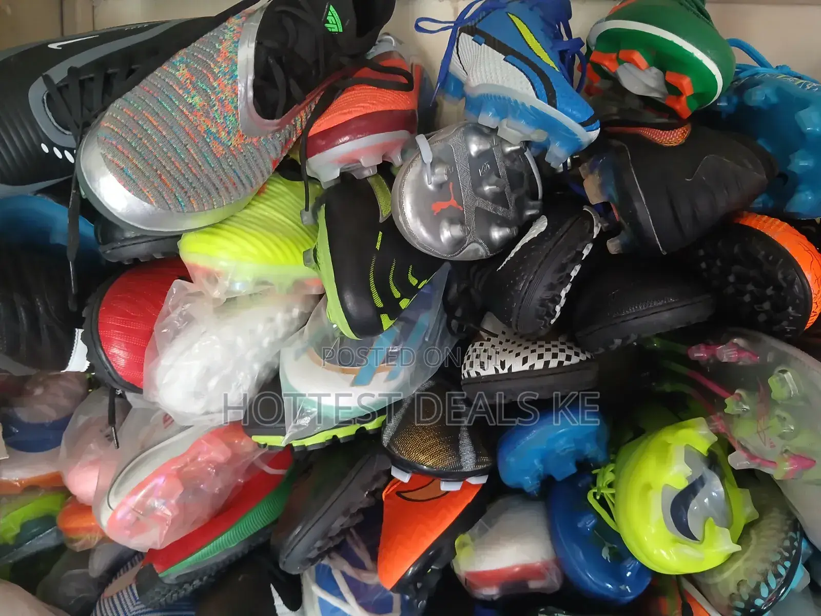 High Quality Football Boots