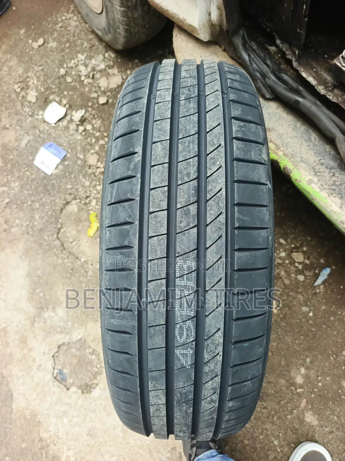 Dunlop Tires Sizes 205/60r16 Made in Japan.