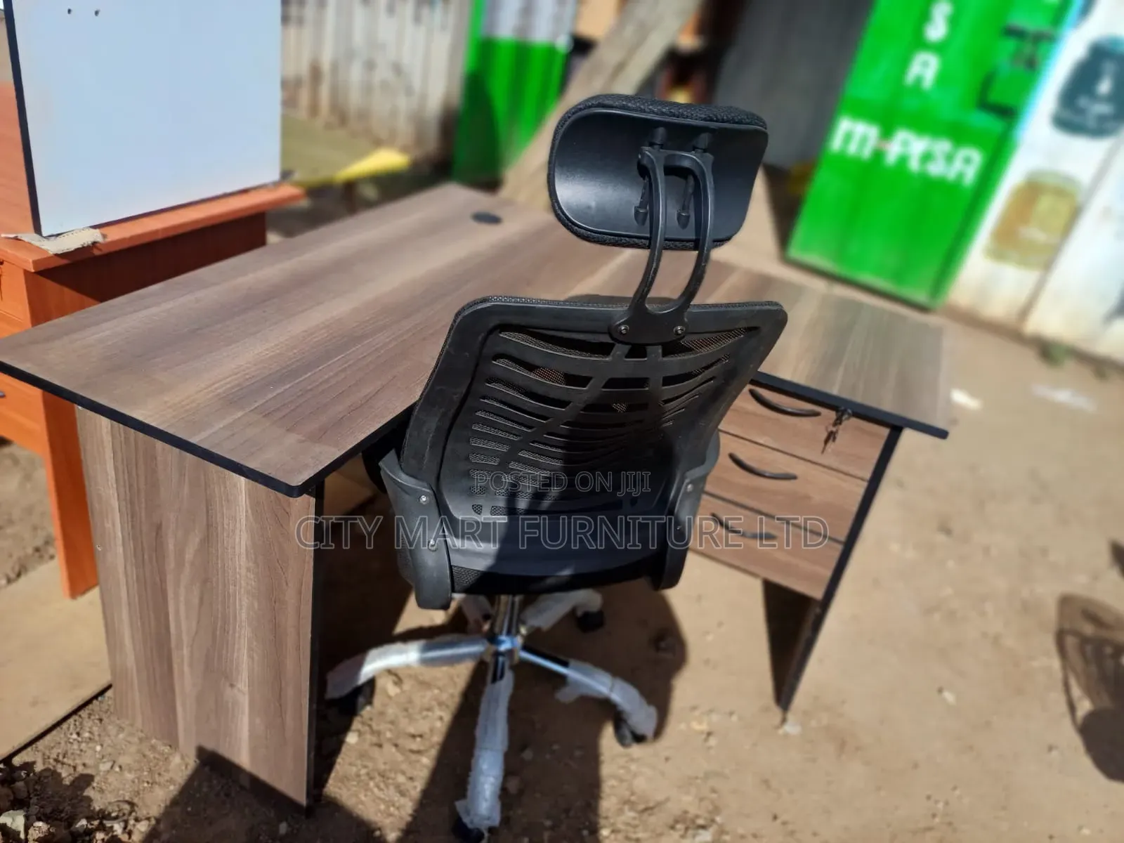 Admirable 1.2m*1.2m Modern Lshaped Office Desk+Headrest Chair Offers