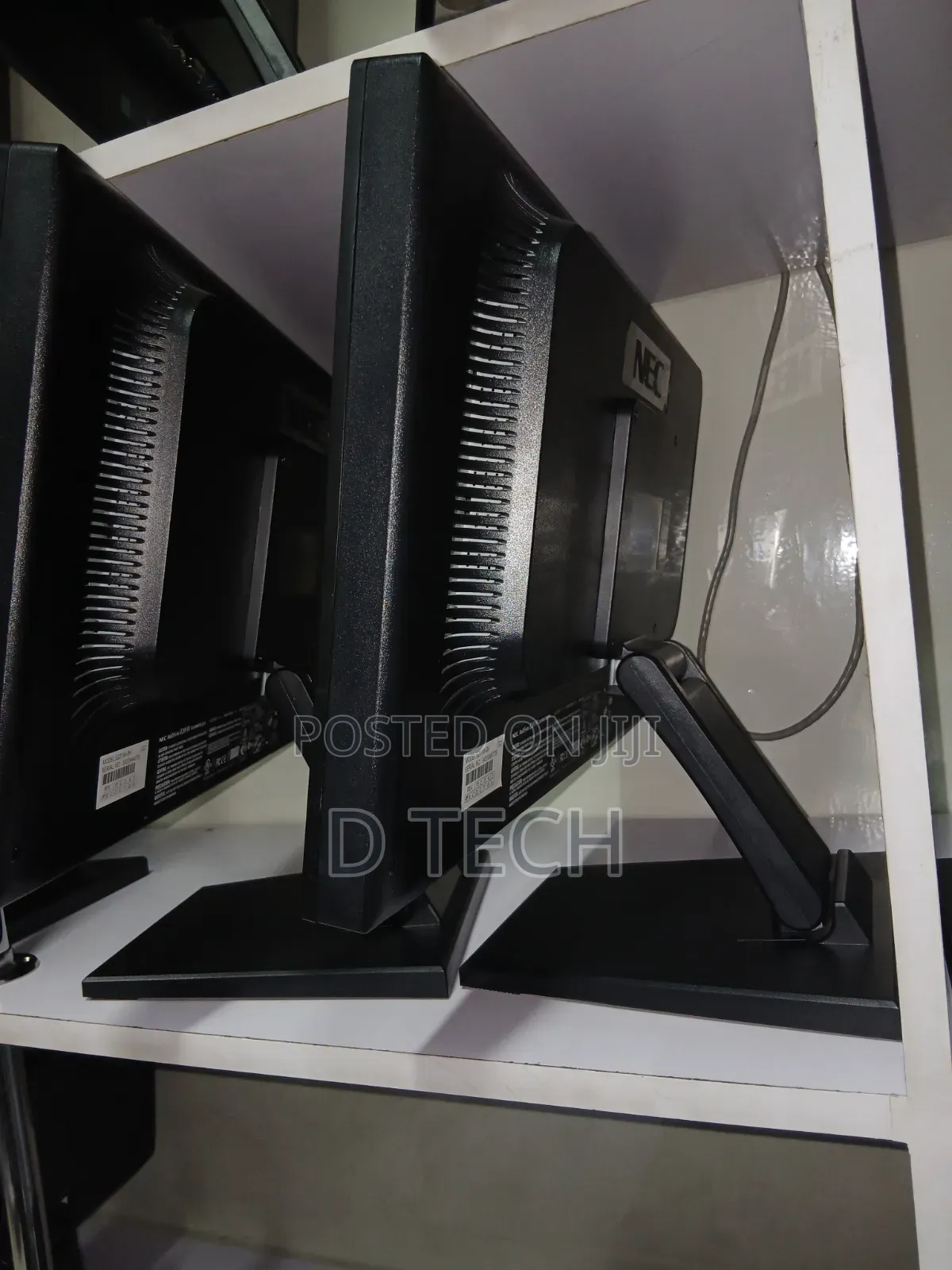 Nec E201w 20 Inch Monitor 
LCD Stretch TFT
Vga/Display/Dvi