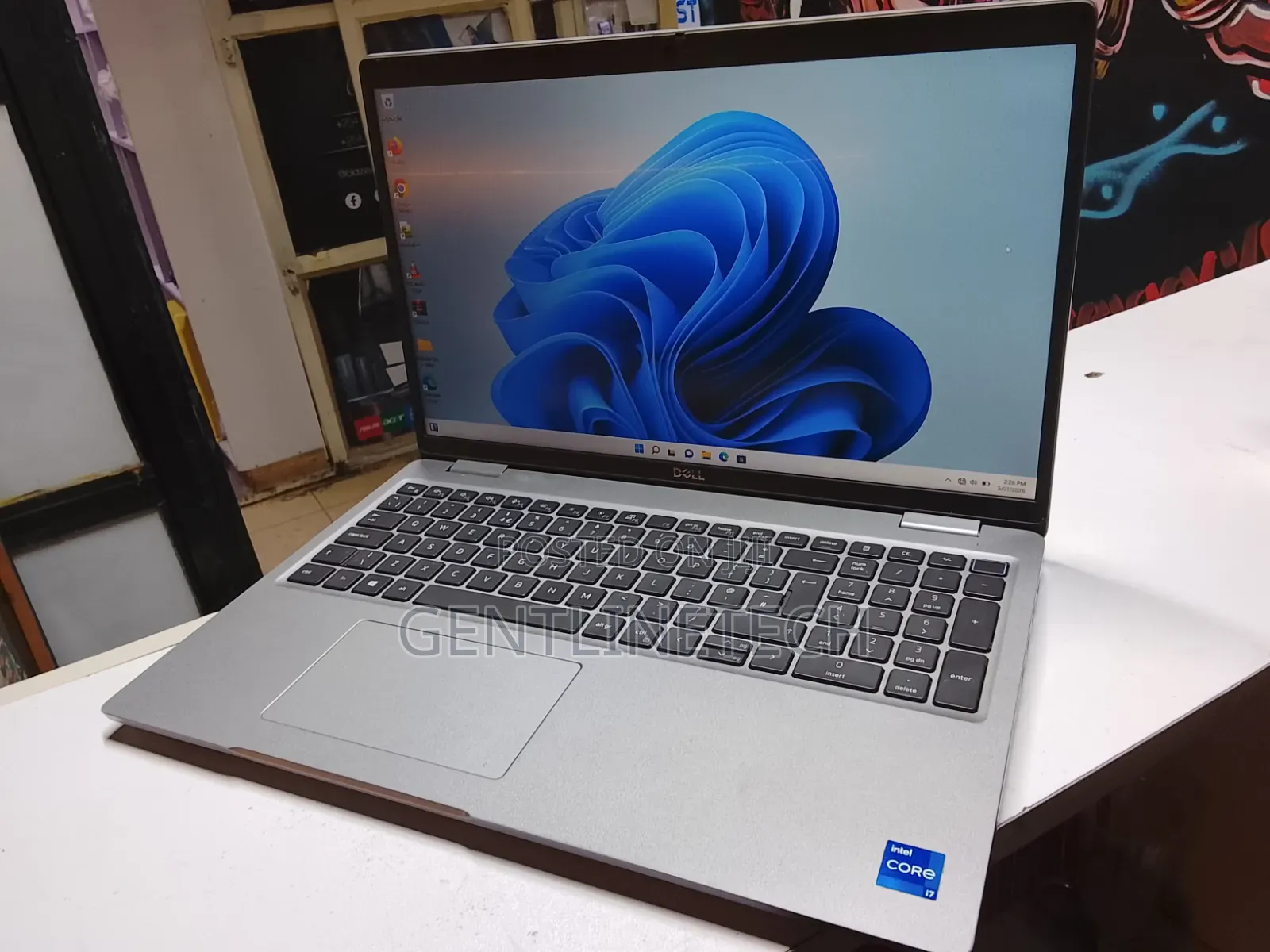 Laptop Dell Latitude 5520 8GB Intel Core i5 SSD 512GB