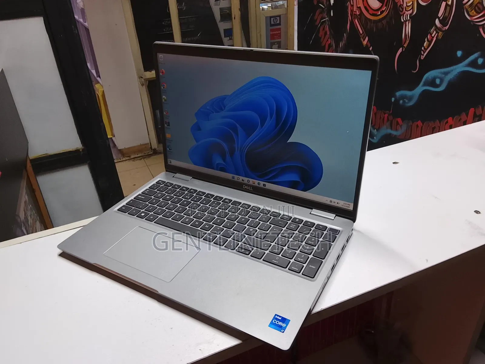 Laptop Dell Latitude 5520 8GB Intel Core i5 SSD 512GB